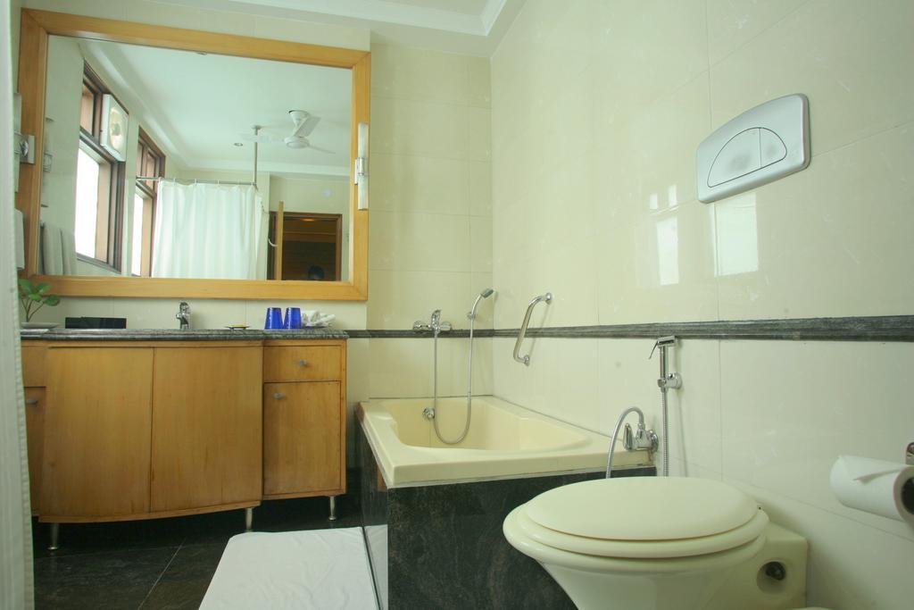 Hotel ​justa Panchsheel Park New Delhi