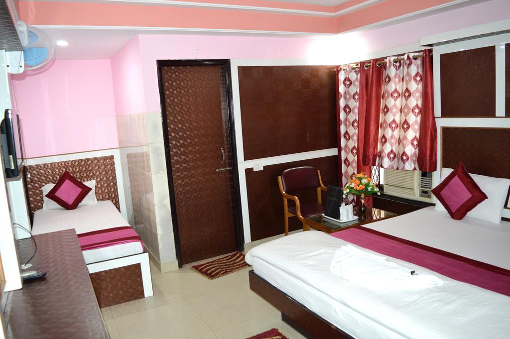 Su Shree Continental 5 Minutes Walk From Railway Station New Delhi