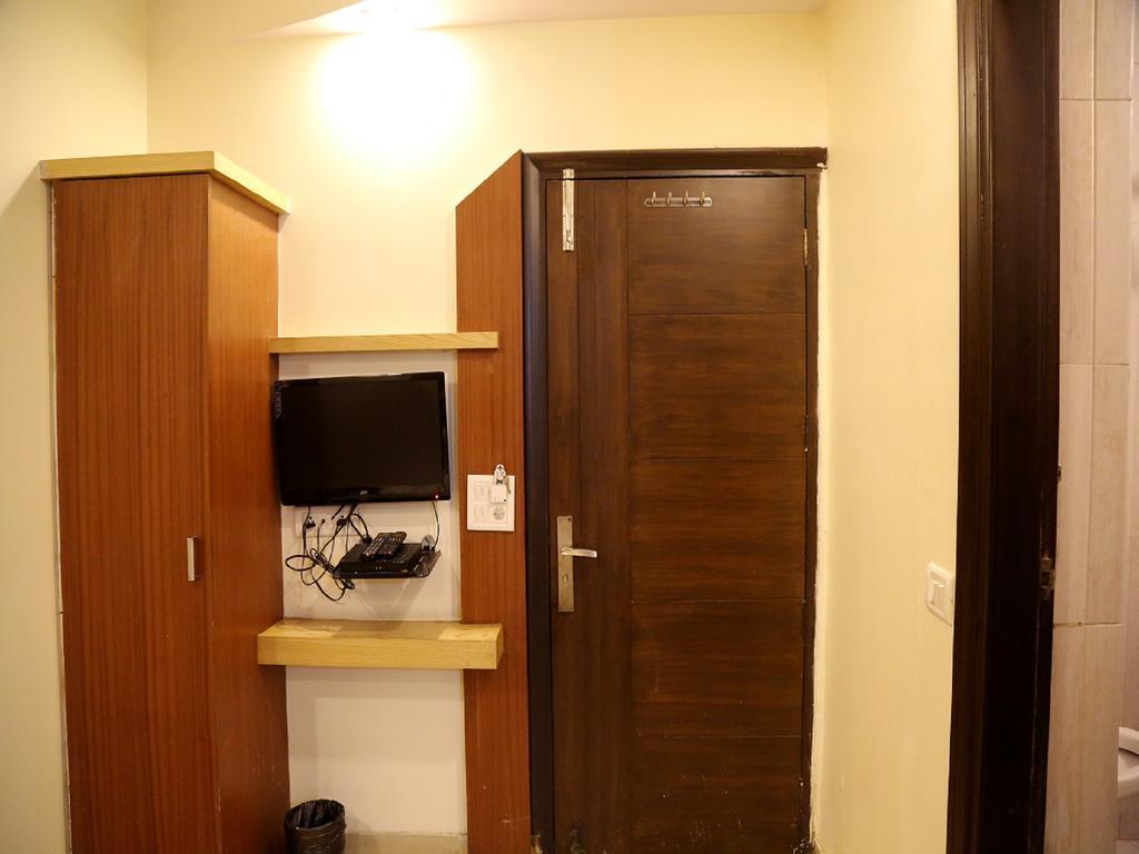Hotel Shivam International - A Well Hygiene Staff Vaccinated 
