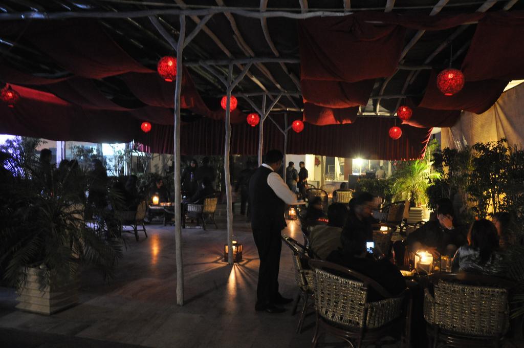 The White Klove Hotel