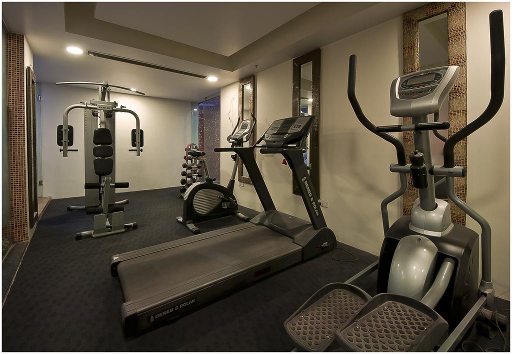Aura - Railway Station Hotel New Delhi