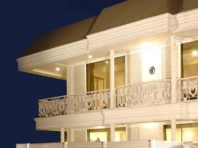 Hotel Diplomat, Chanakyapuri New Delhi- A Boutique 5*