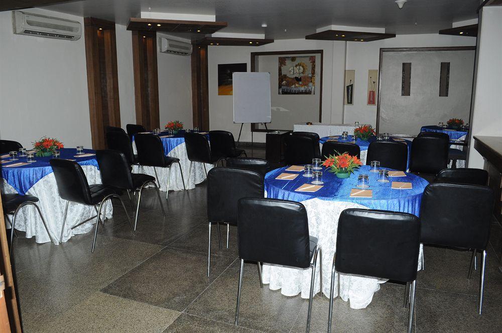 Hotel ​justa Panchsheel Park New Delhi