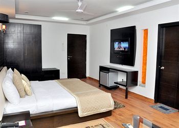 Hotel Dwarka Palace Samalkha