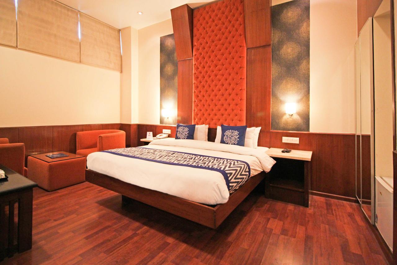 Aura - Railway Station 3* New Delhi