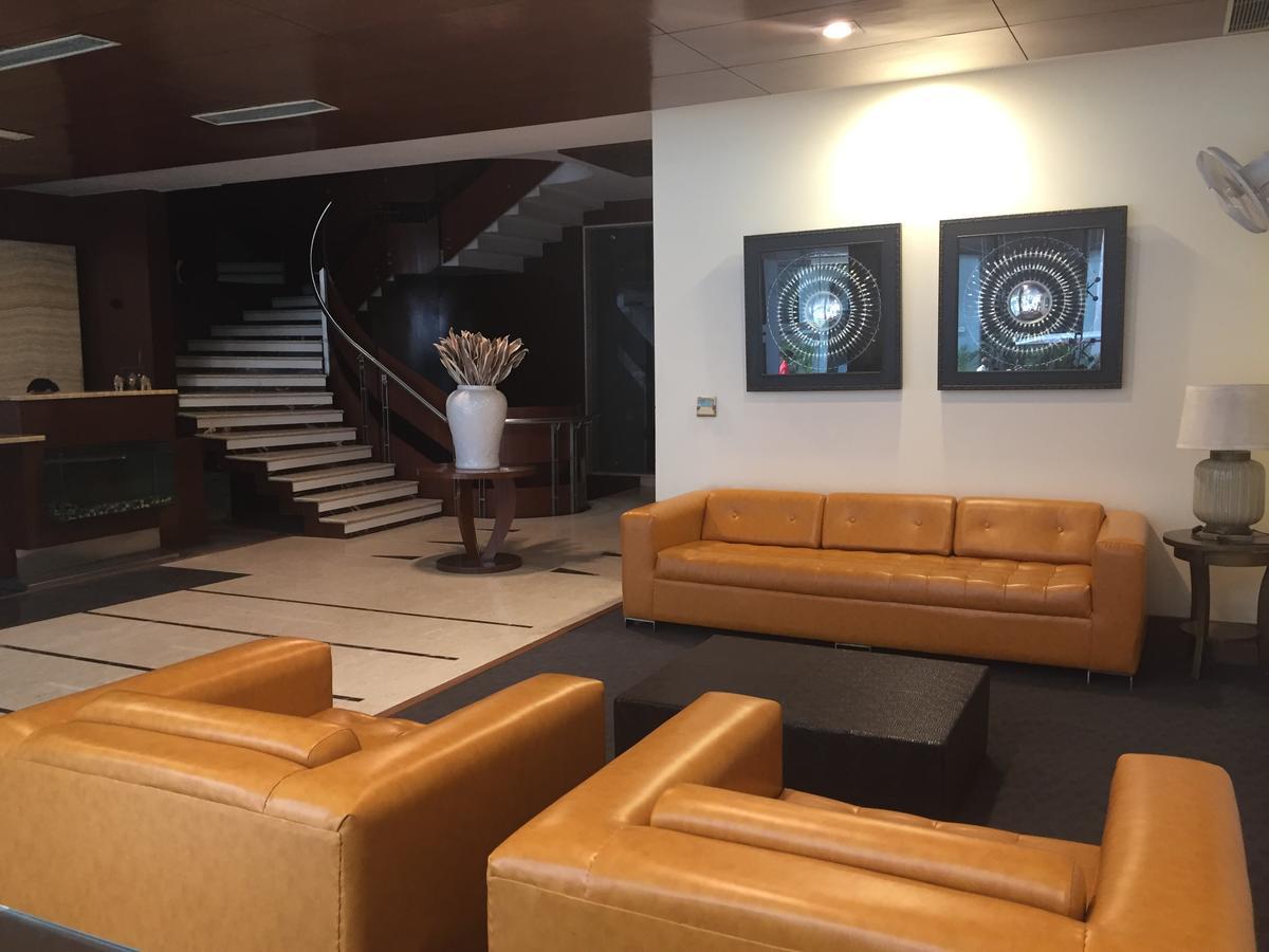 Hotel Aura - Railway Station