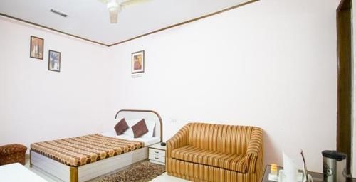 Woodland Deluxe 2* New Delhi