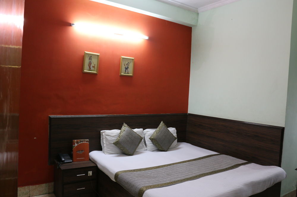 Palace Deluxe - Paharganj - Hotel 3*