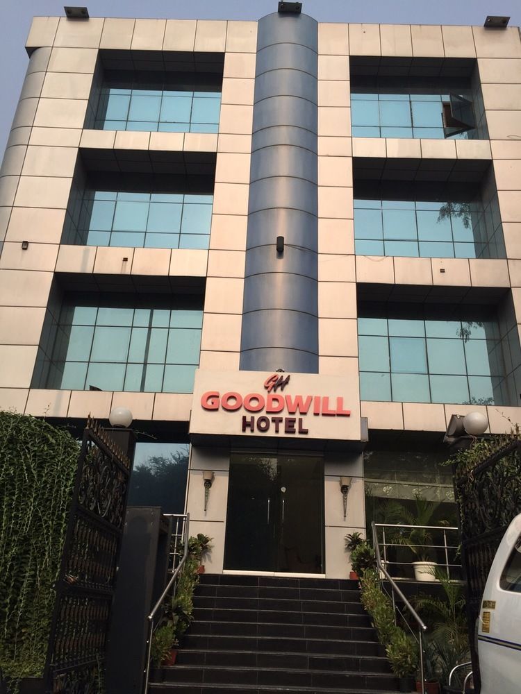 Hotel Fabhotel Goodwill Gk 1 3*