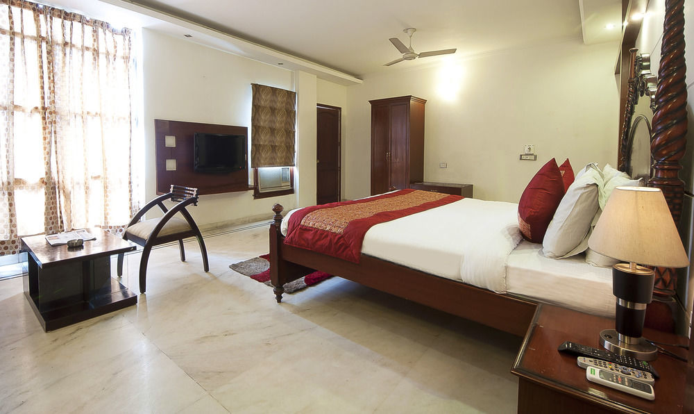 Hotel Comfort Zone Greater Kailash New Delhi
