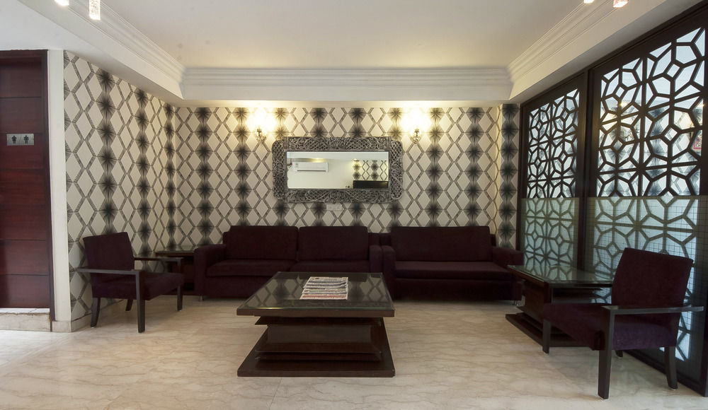 Comfort Zone Greater Kailash Hotel 3*