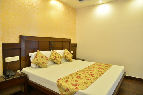 Amax Hotel New Delhi