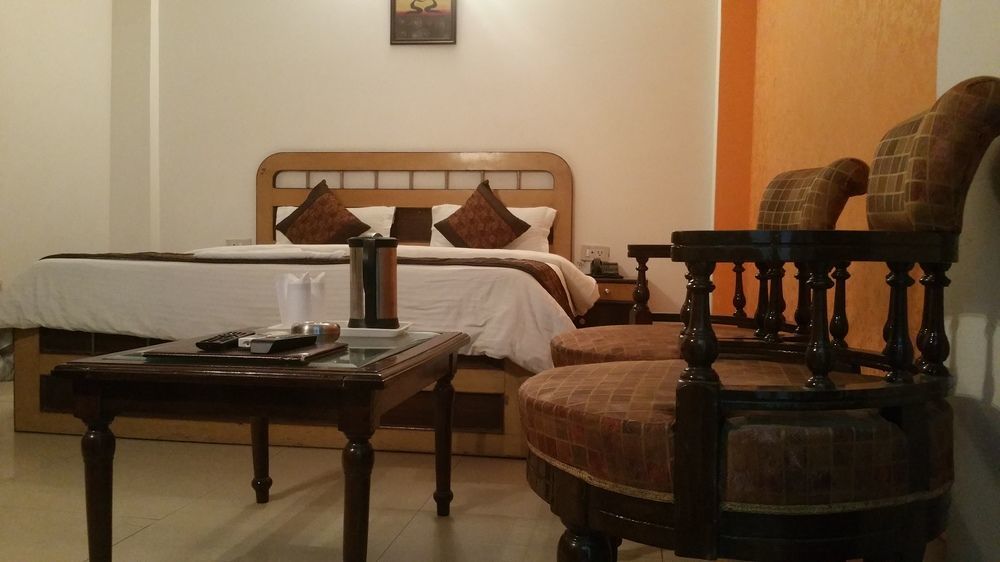 Hotel Treebo Paras International Delhi (National Capital Territory of India)