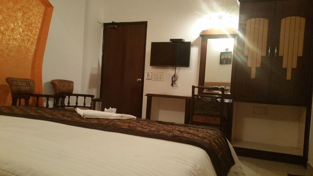 Treebo Paras International Delhi (National Capital Territory of India)