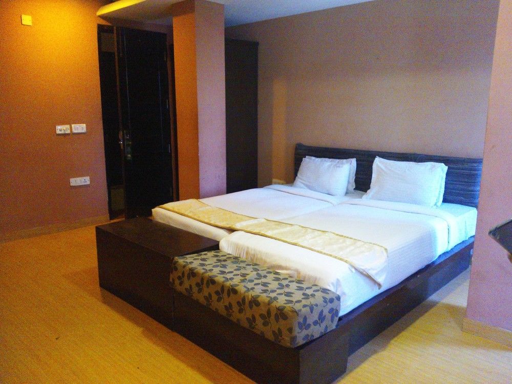 Hotel The White Klove 3*