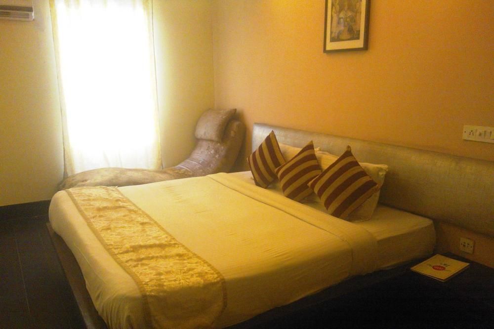Hotel The White Klove 3*