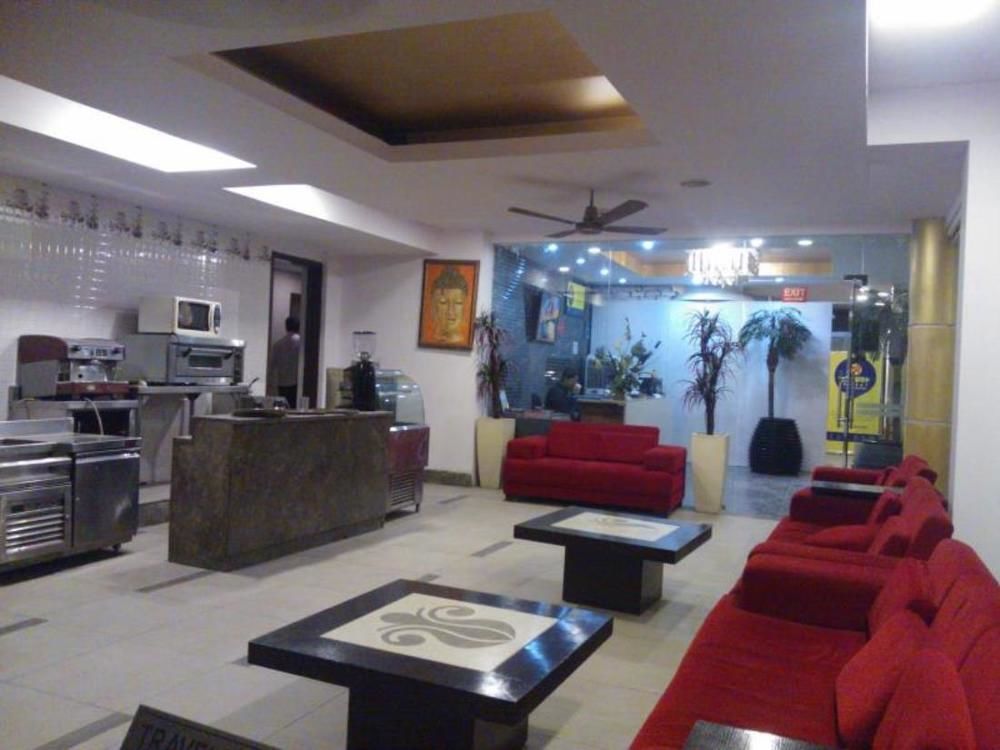 The White Klove Hotel 3*