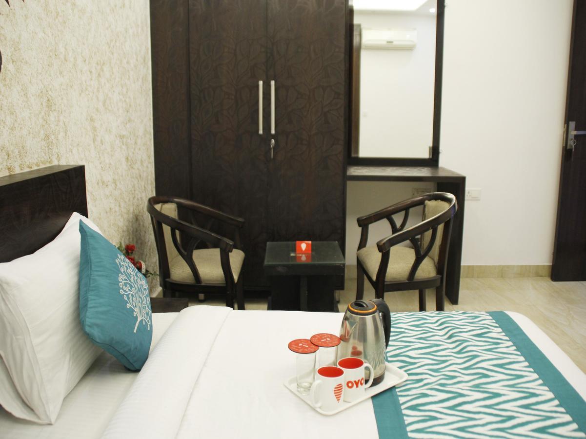 Oyo 3398 Golden Petal Hotel & Banquet 3* New Delhi