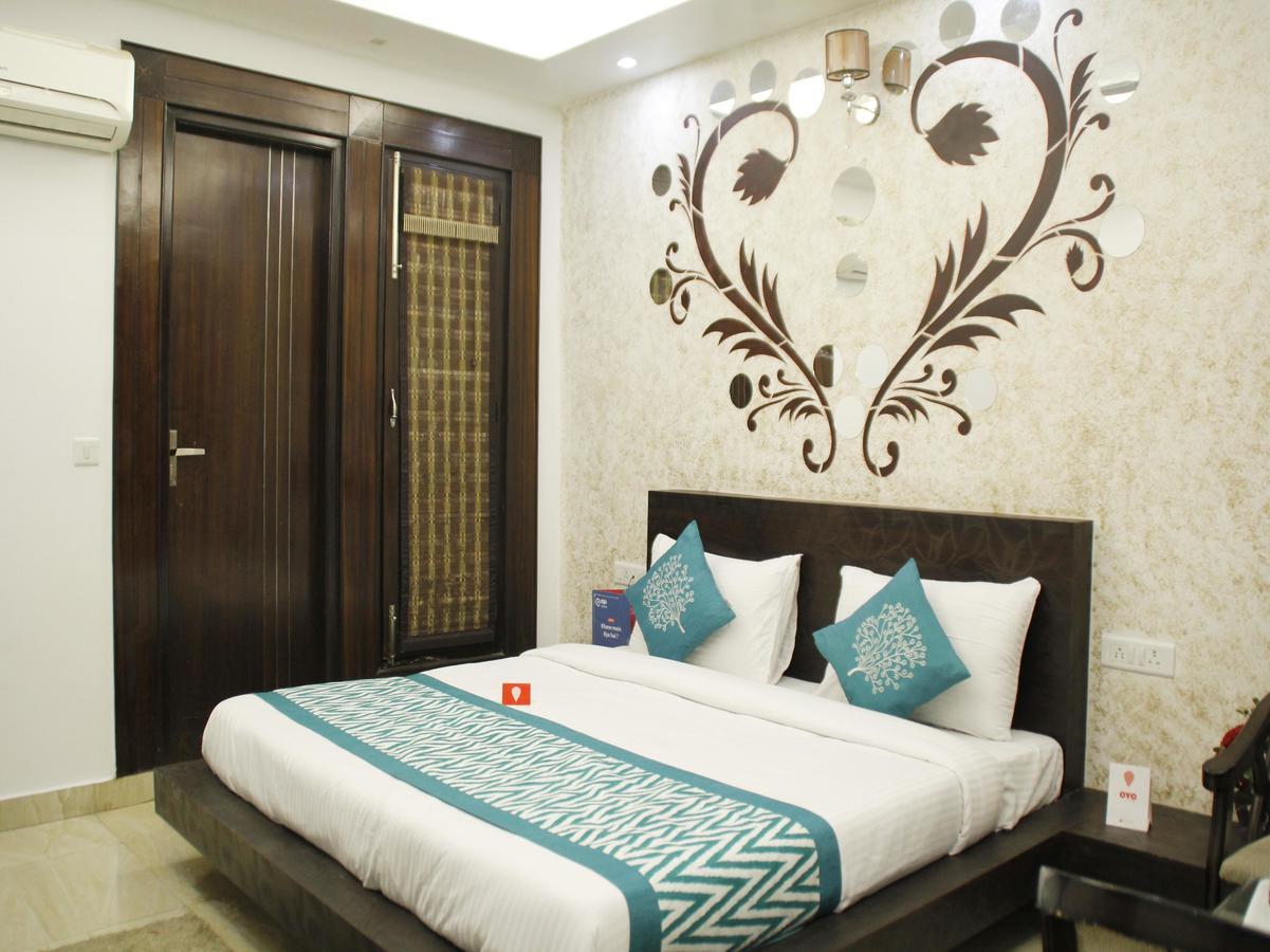 Oyo 3398 Golden Petal Hotel & Banquet Hotel 3*