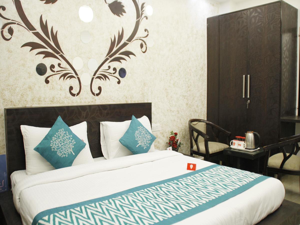 Oyo 3398 Golden Petal Hotel & Banquet Hotel 3*