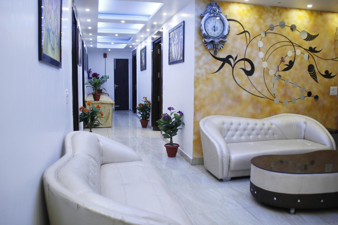 Oyo 3398 Golden Petal Hotel & Banquet Hotel New Delhi