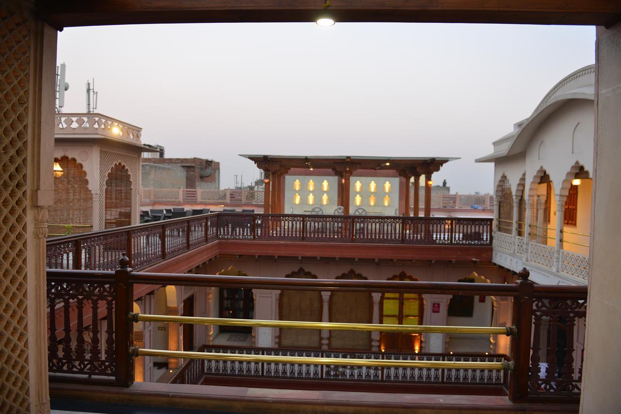 Haveli Dharampura & Golden Haveli- Unesco Awarded Boutique Heritage 5* New Delhi