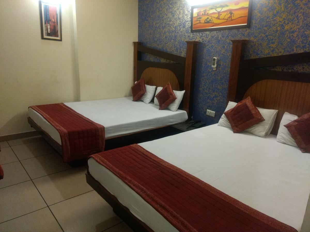 Sun Village Near Railway Station Hotel Nova Deli