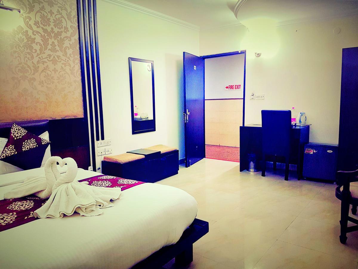 Delhi Aerocity, Nh 48 Hotel