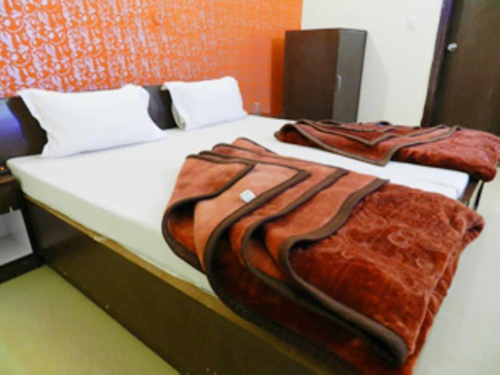 Hotel Le Princess @ Airport 3*