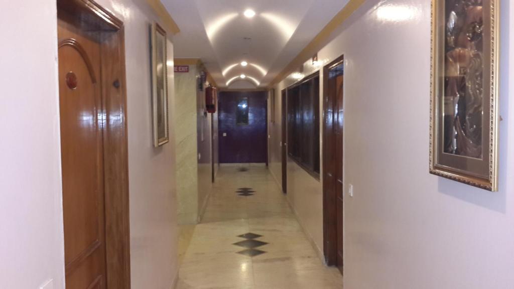 Hotel Vishal Residency, Mahipalpur Near Igi Delhi Airport 3*