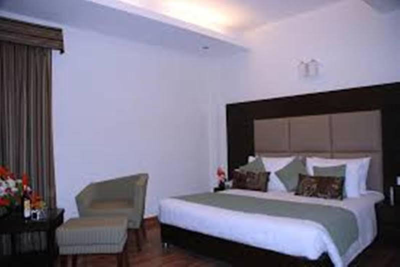 Hotel Jht 3*