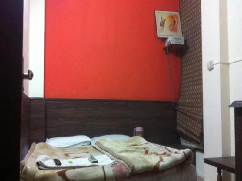 Hotel Palace Deluxe - Paharganj -
