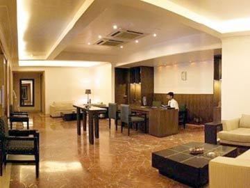 Hotel ​justa Panchsheel Park