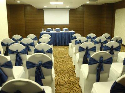 Zone Connect By The Park Saket Hotel New Delhi
