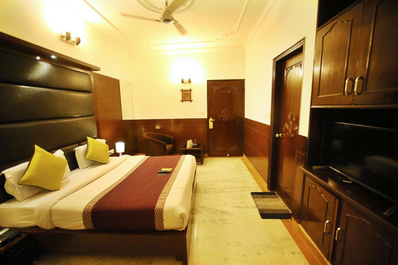 Aero Star Near Delhi Airport Hotel
