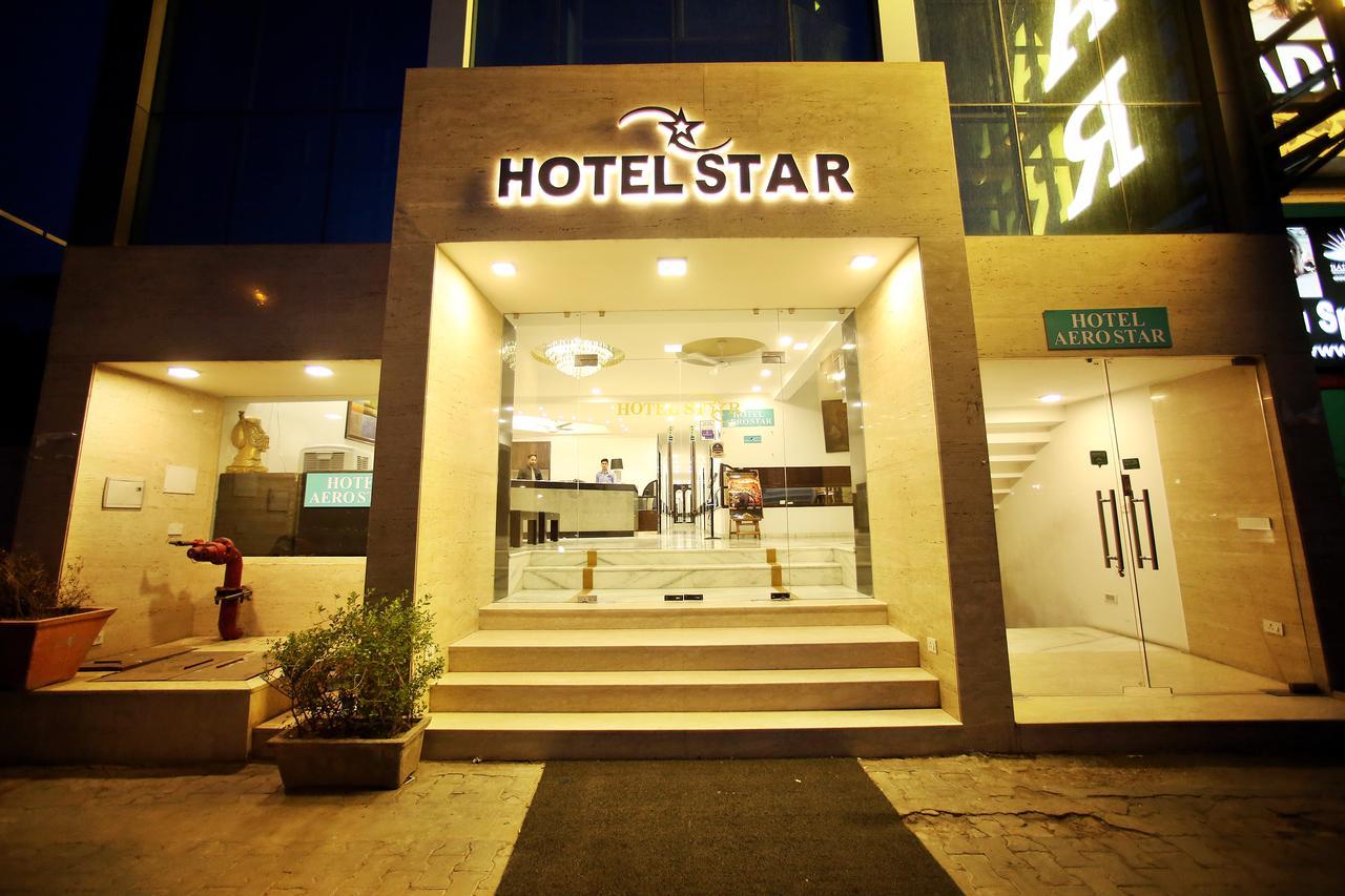 Aero Star Near Delhi Airport 3*