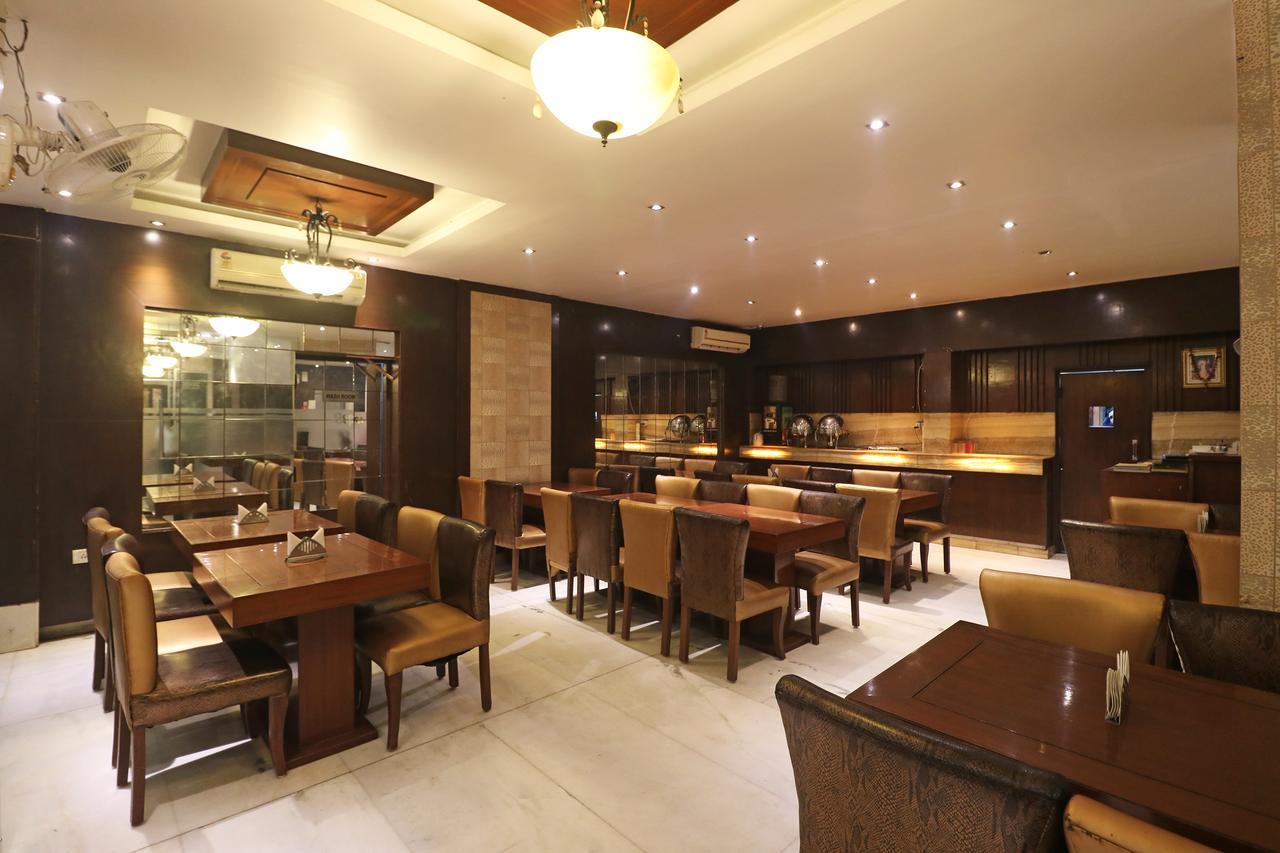The Raj At Railway Station Hotel New Delhi
