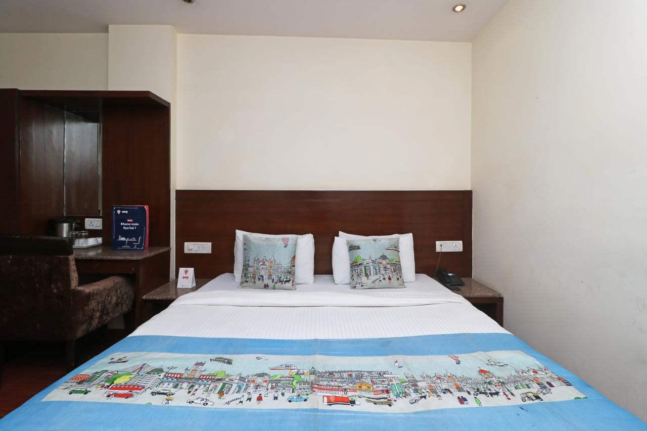 The Raj At Railway Station Hotel 3*
