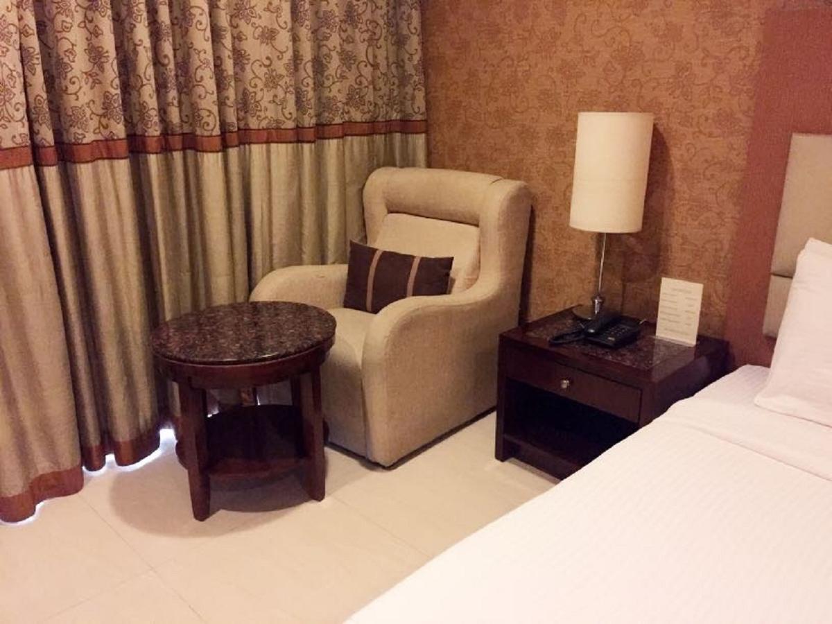 Vista Hotel 3*