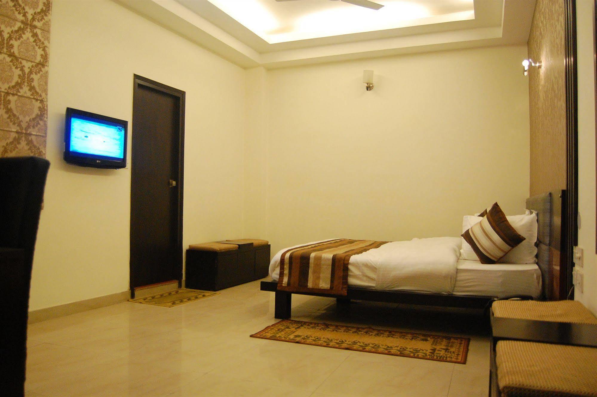 Hotel Delhi Aerocity, Nh 48 3*