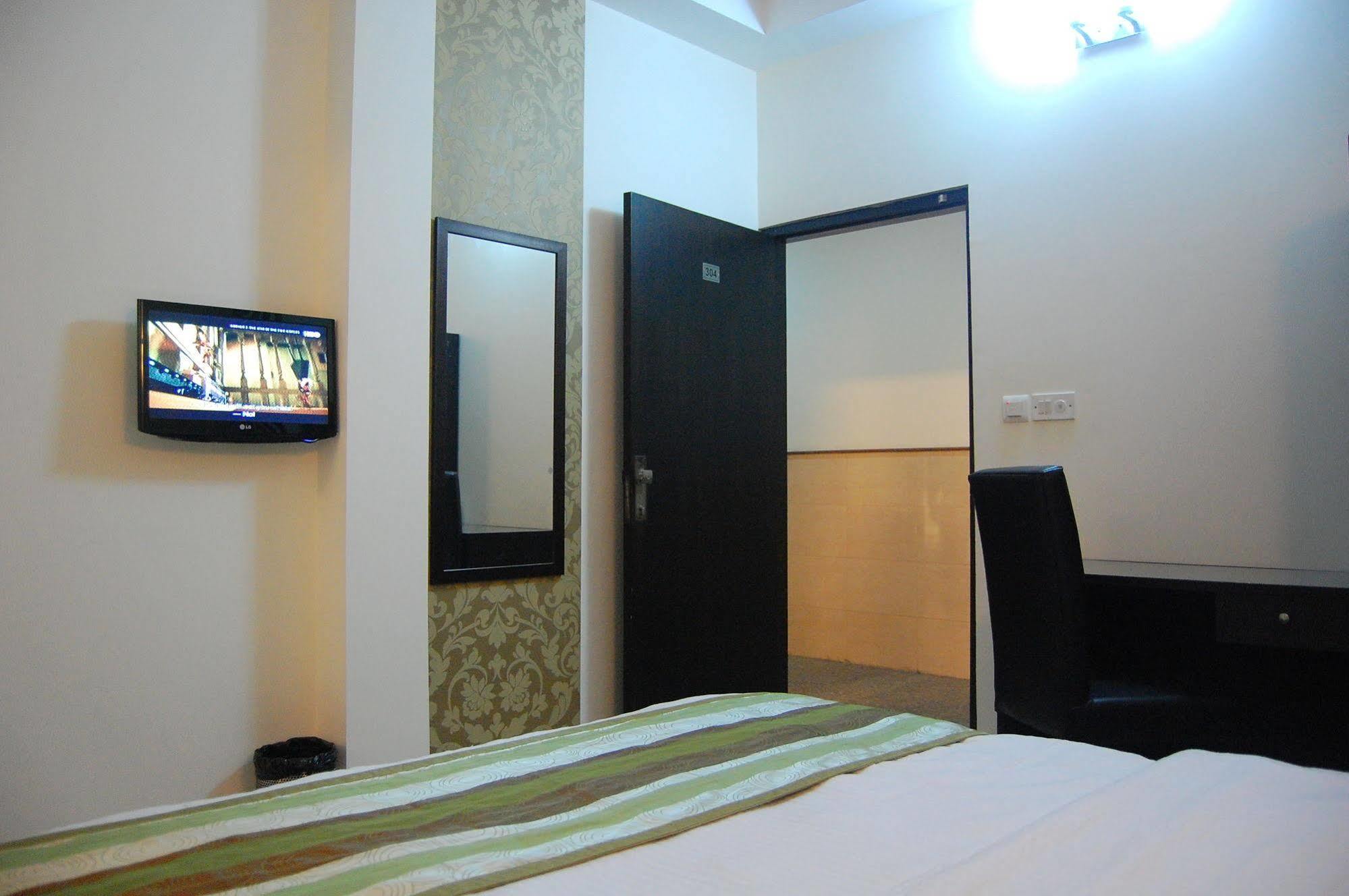 Hotel Delhi Aerocity, Nh 48 3*