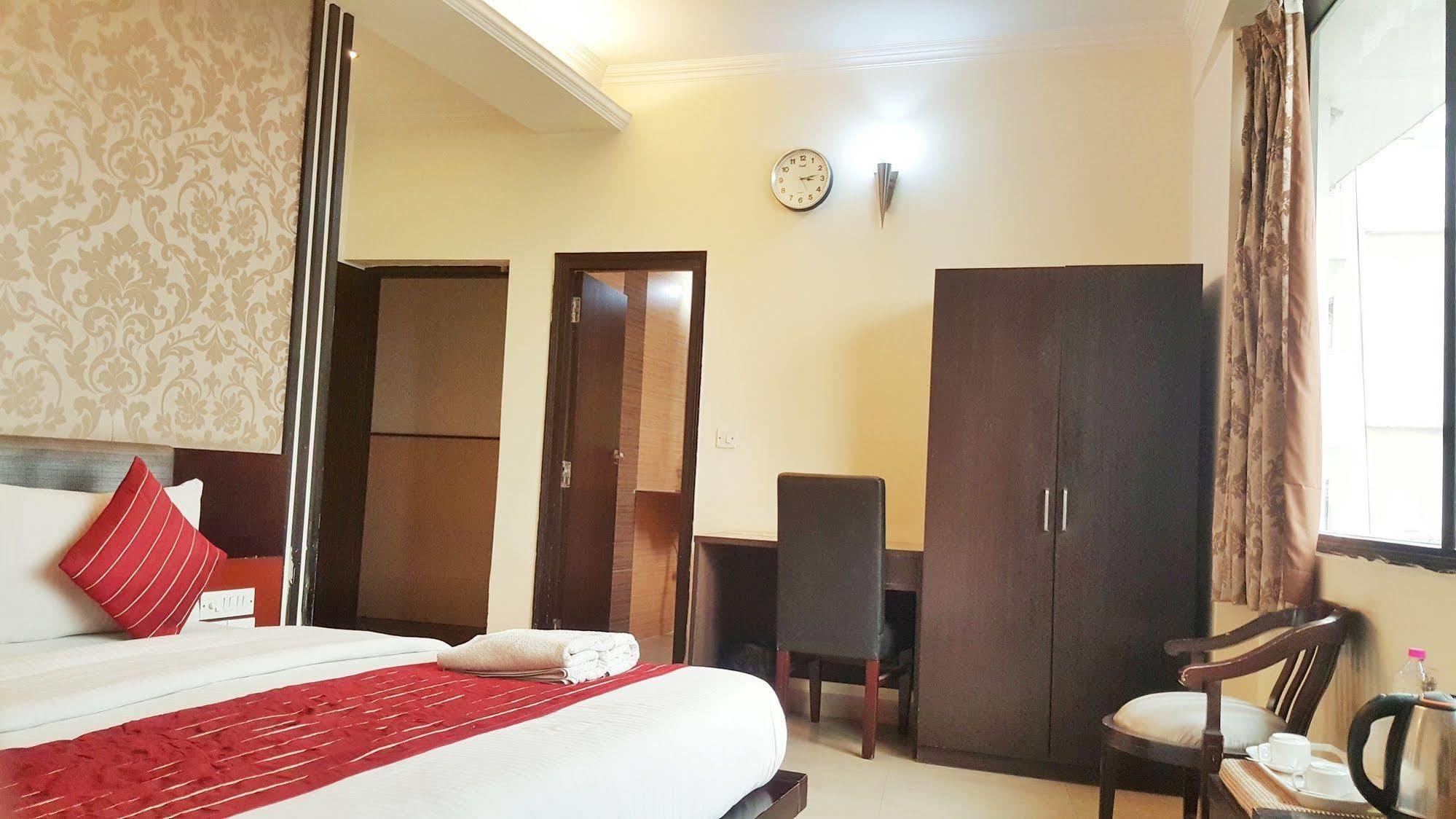 Delhi Aerocity, Nh 48 Hotel 3*