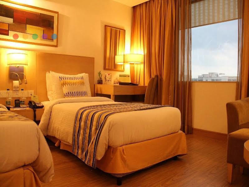 Zone Connect By The Park Saket 5*
