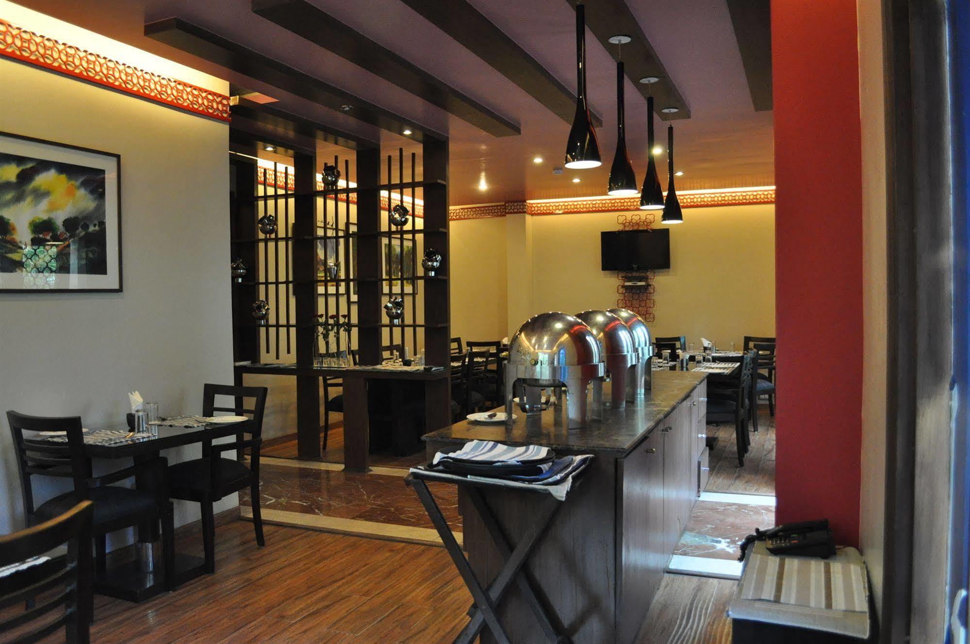 ​justa Panchsheel Park Hotel New Delhi