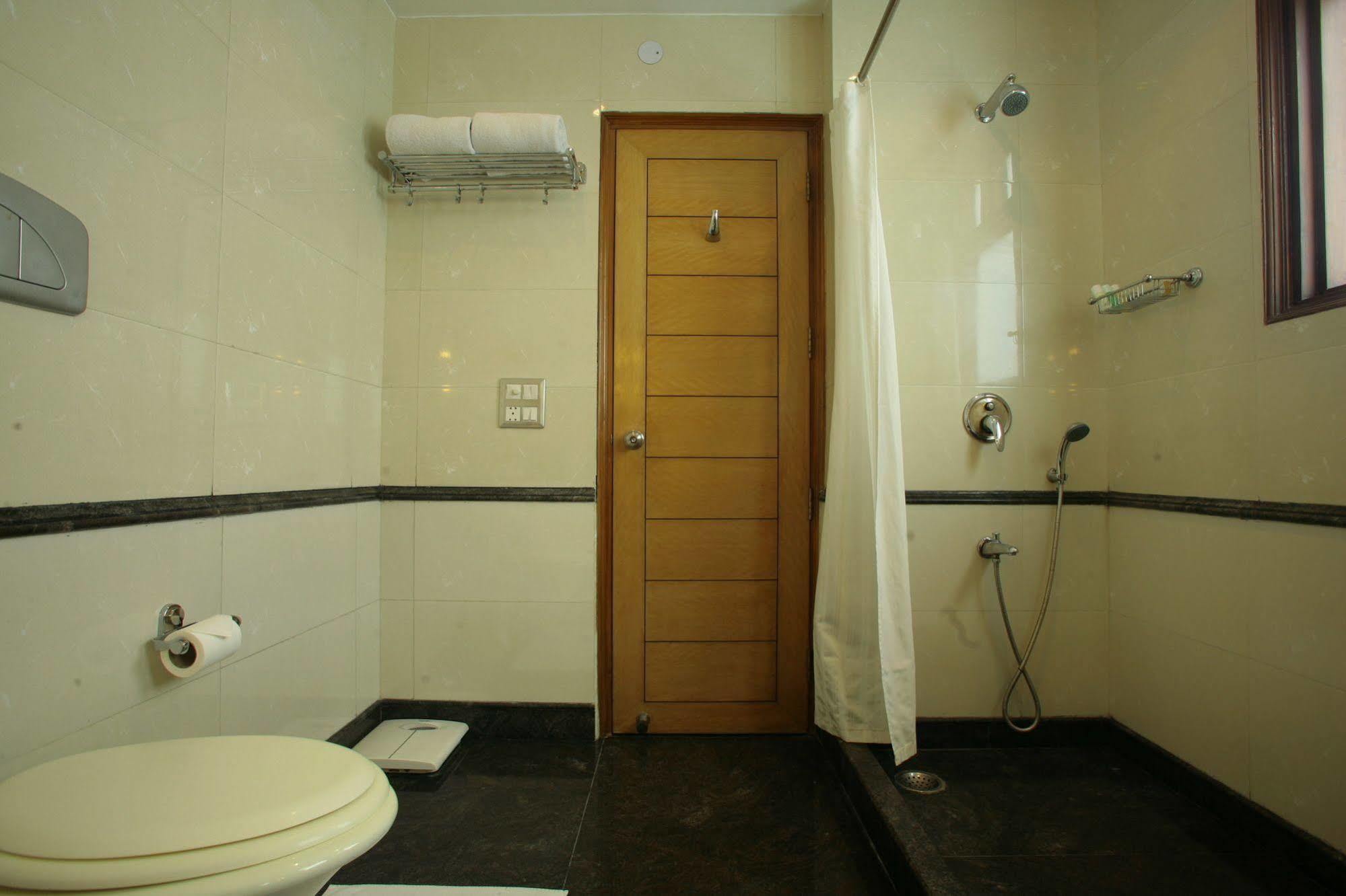 ​justa Panchsheel Park Hotel