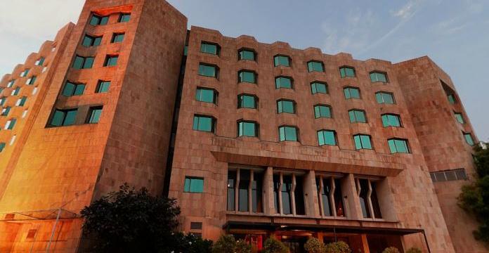 Samrat, Hotel