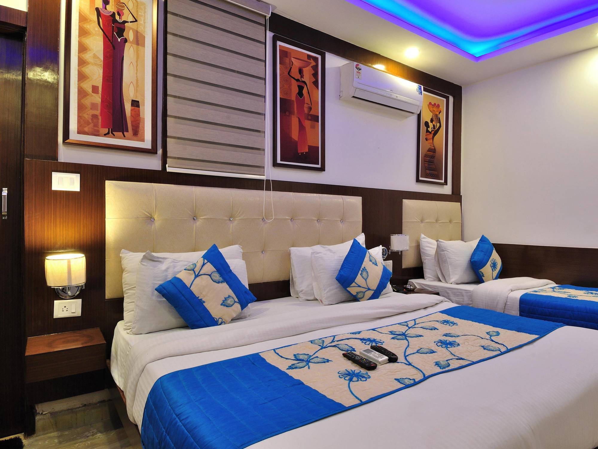 Hotel Nirmal Mahal - Paharganj - Nova Deli