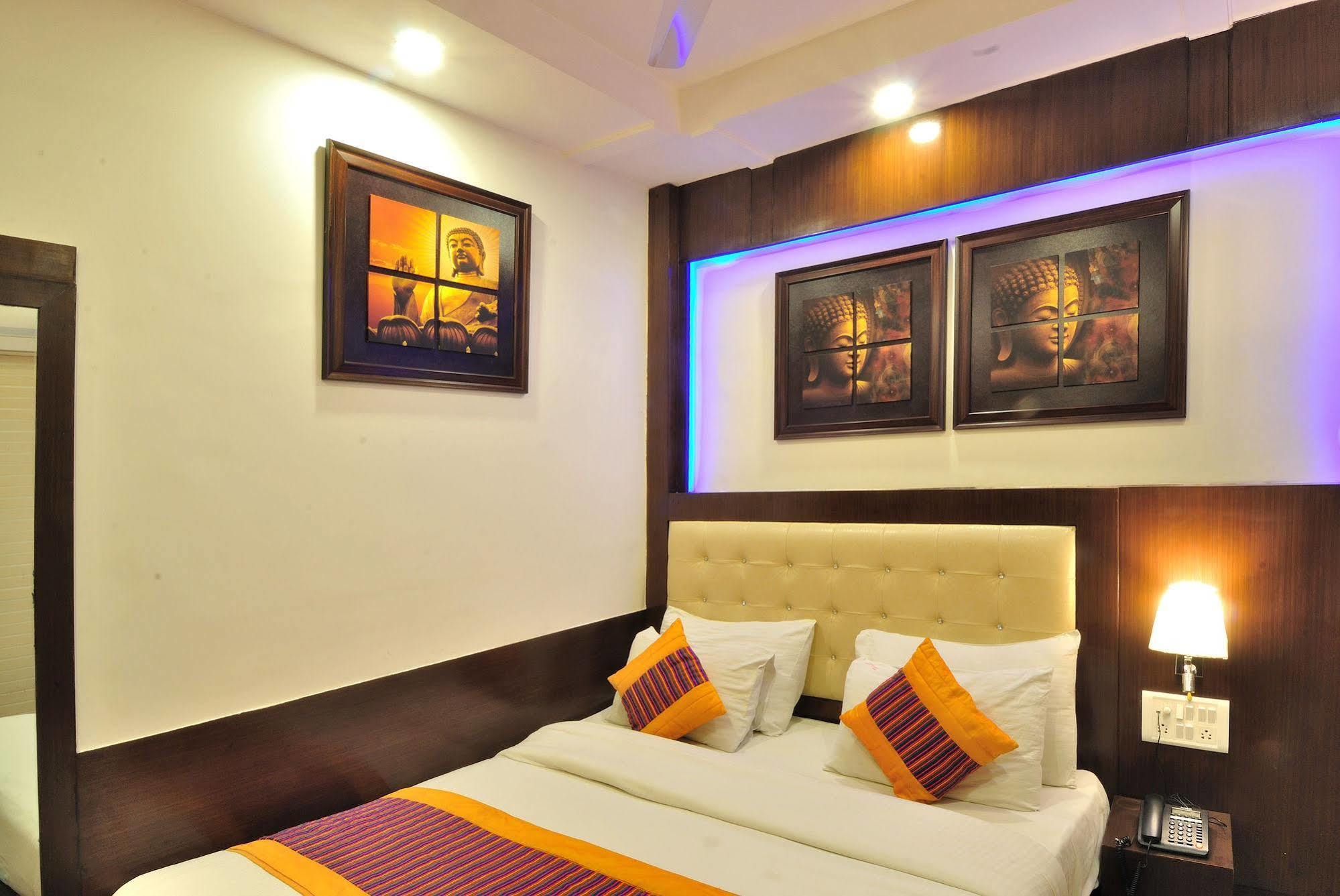 Hotel Nirmal Mahal - Paharganj - 3*