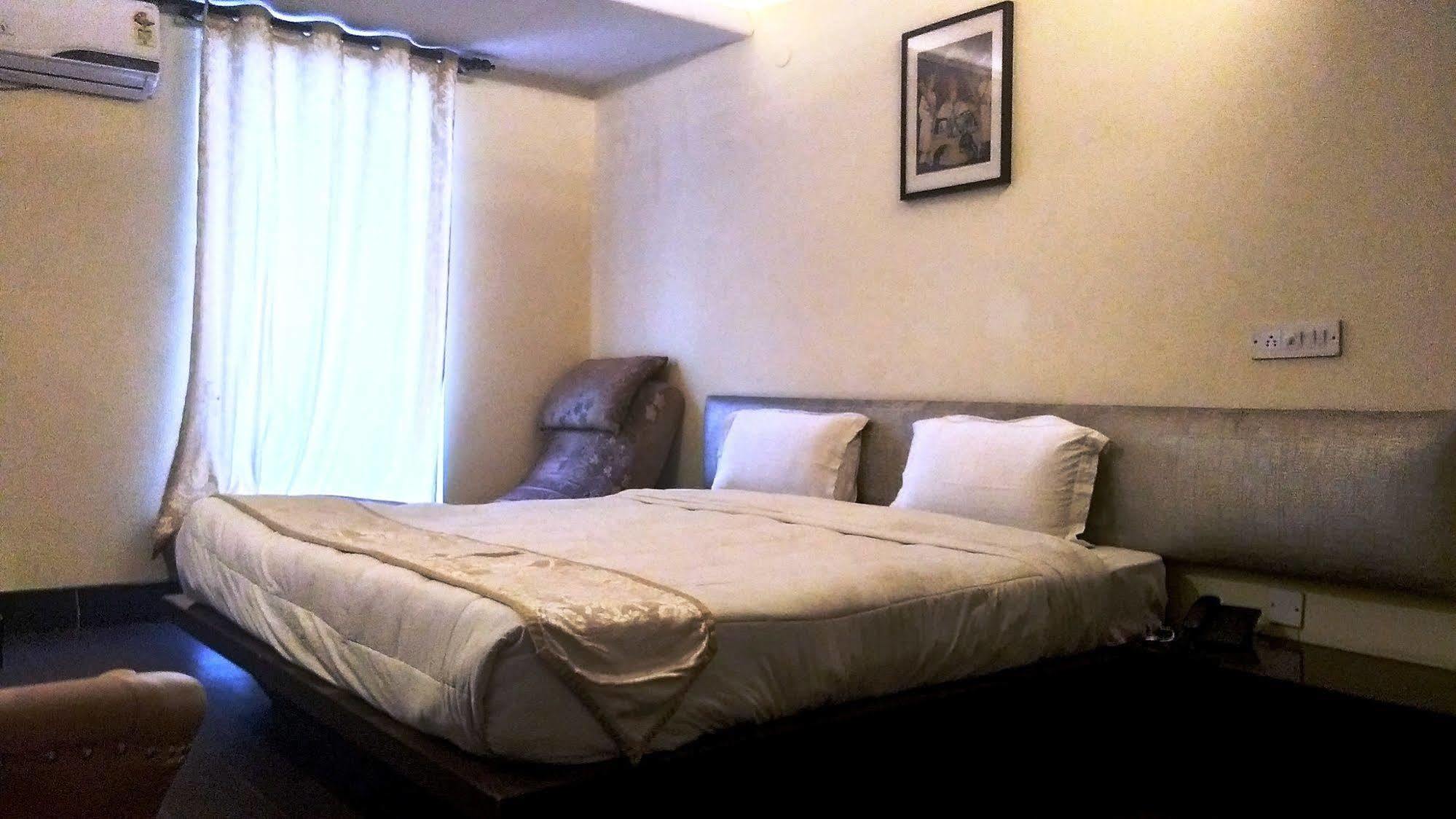 Hotel The White Klove Nova Deli