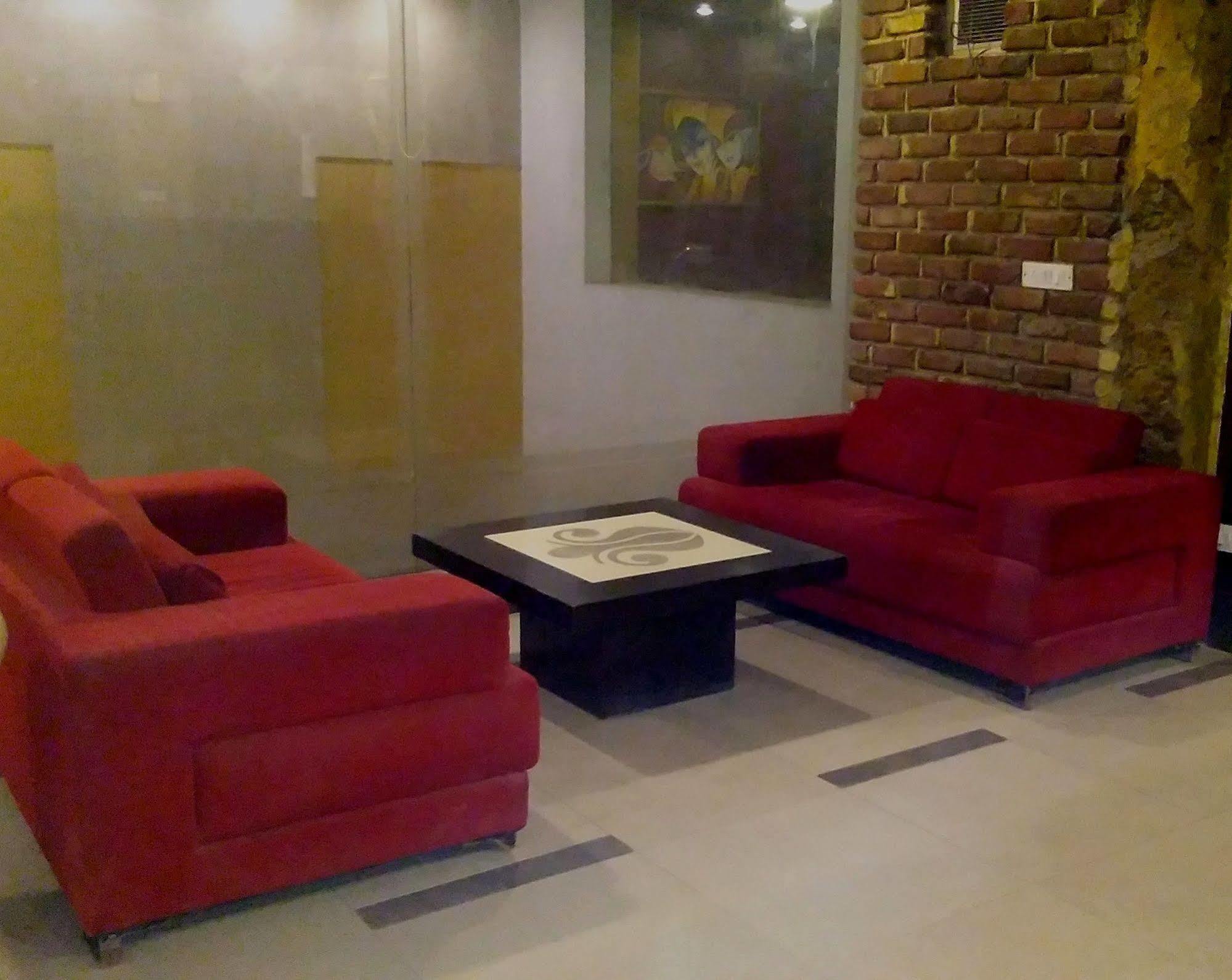 The White Klove Hotel 3*